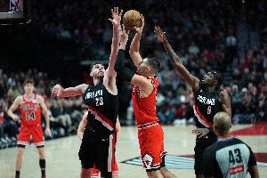 最强形态黯然失色！克林根暴抢生涯新高21板 17分创个人赛季新高